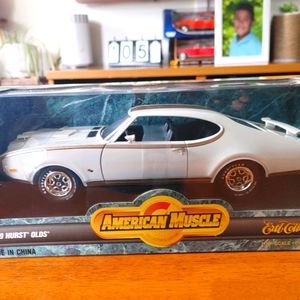 AMERICAN MUSCLE COLLECTOR'S EDITION